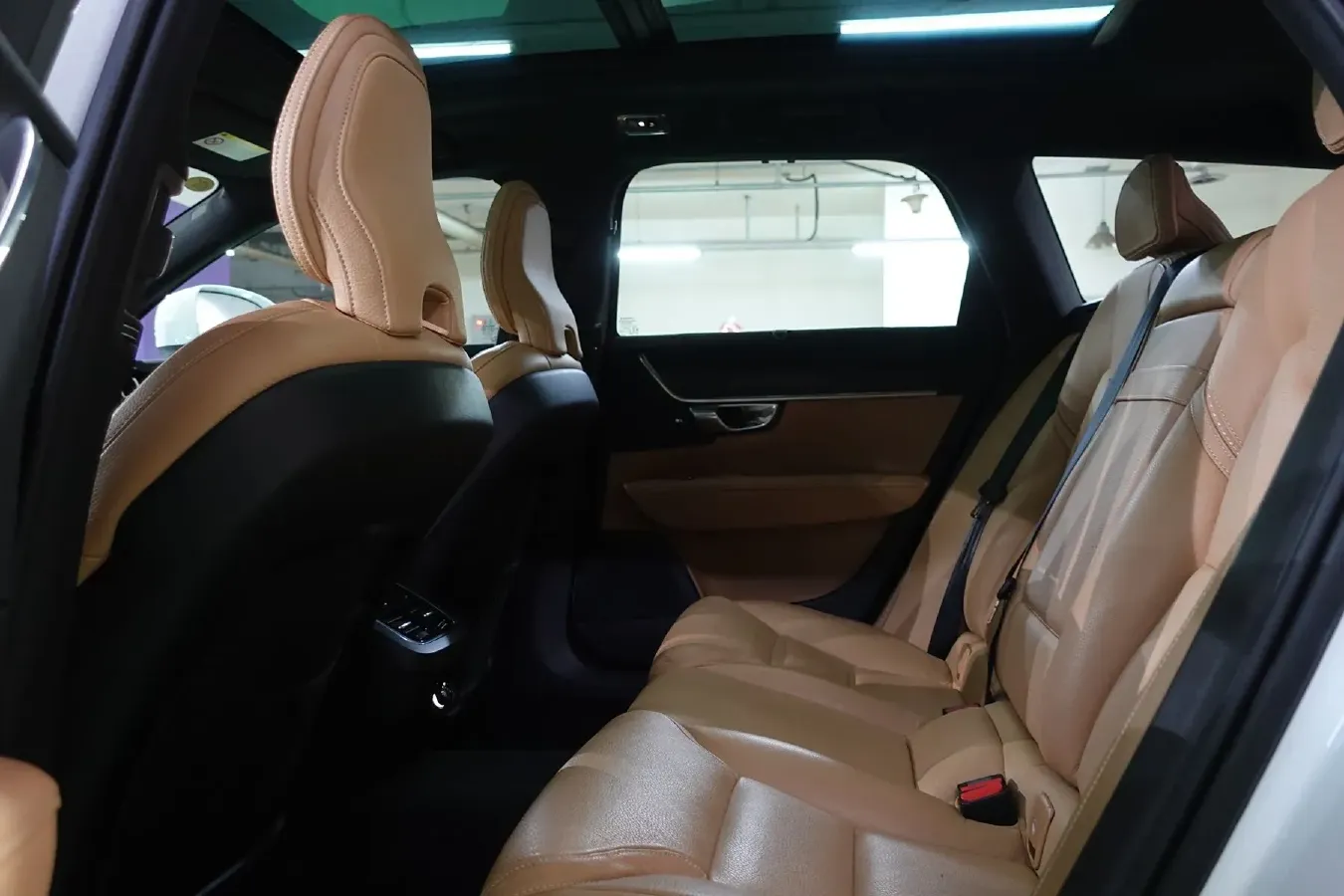 2020 Volvo V90 2.0T 250HP L4 8AT,autocango,china used car exporter,china ev exporter,chinese used car exporter,chinese used ev exporter