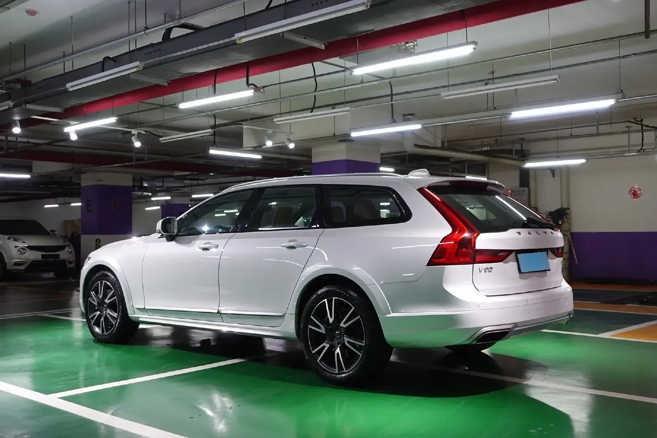 2020 Volvo V90 2.0T 250HP L4 8AT,autocango,china used car exporter,china ev exporter,chinese used car exporter,chinese used ev exporter