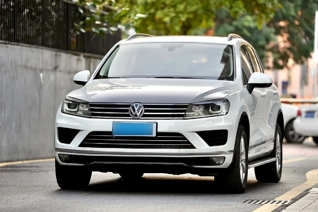 2016 Volkswagen Touareg 3.0T 320HP V6 8AT