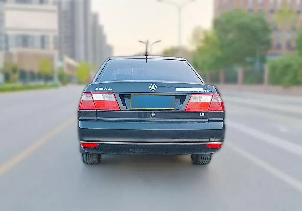 2004 Volkswagen Santana Vista 1.8L 101HP L4 5MT,autocango,china used car exporter,china ev exporter,chinese used car exporter,chinese used ev exporter