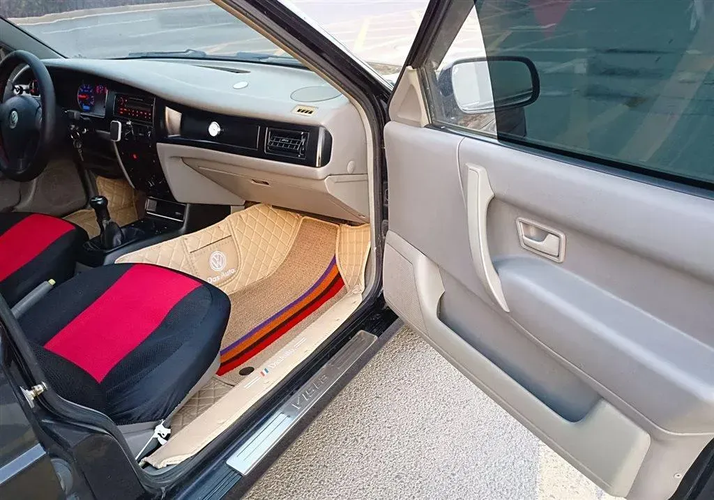 2004 Volkswagen Santana Vista 1.8L 101HP L4 5MT,autocango,china used car exporter,china ev exporter,chinese used car exporter,chinese used ev exporter