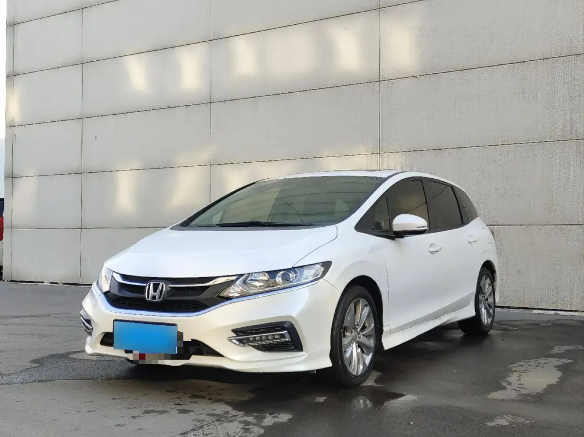 2017 Honda Jade 1.8L 141HP L4 5AT