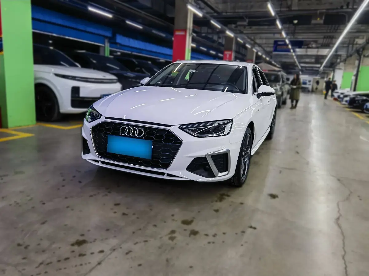 2020 Audi A4L 2.0T 190HP L4 7DCT