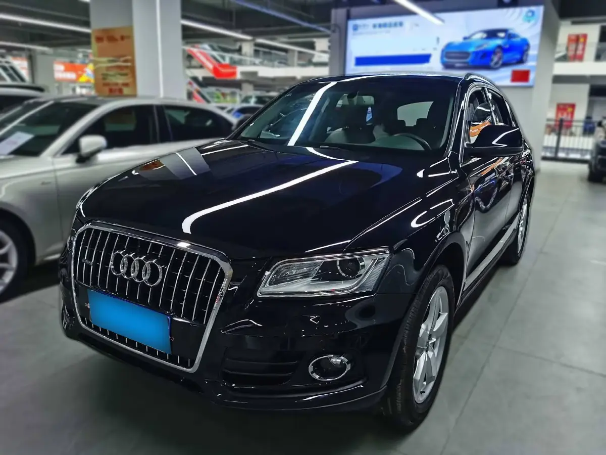 2013 Audi Q5 2.0T 211HP L4 8AT
