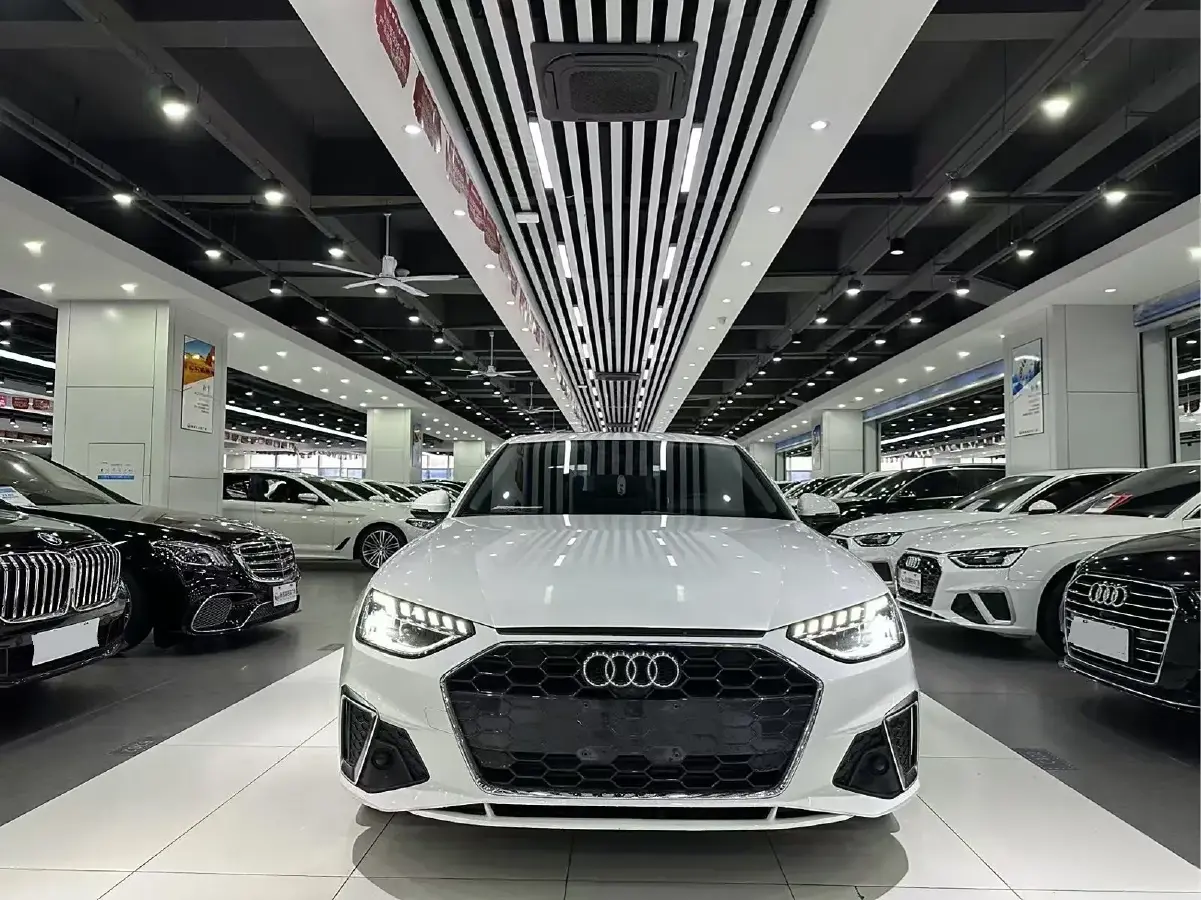 2020 Audi A4L 2.0T 190HP L4 7DCT