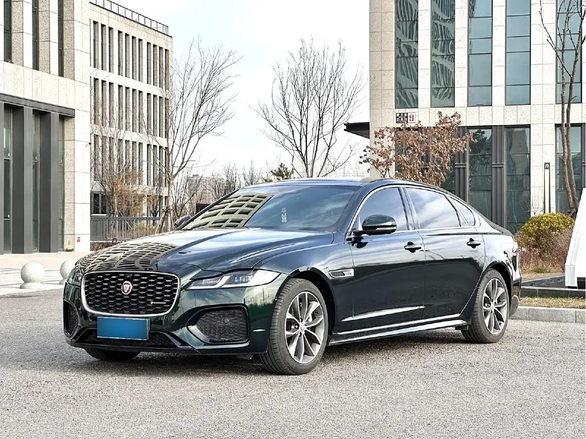 2023 Jaguar XFL 2.0T 250HP L4 8AT