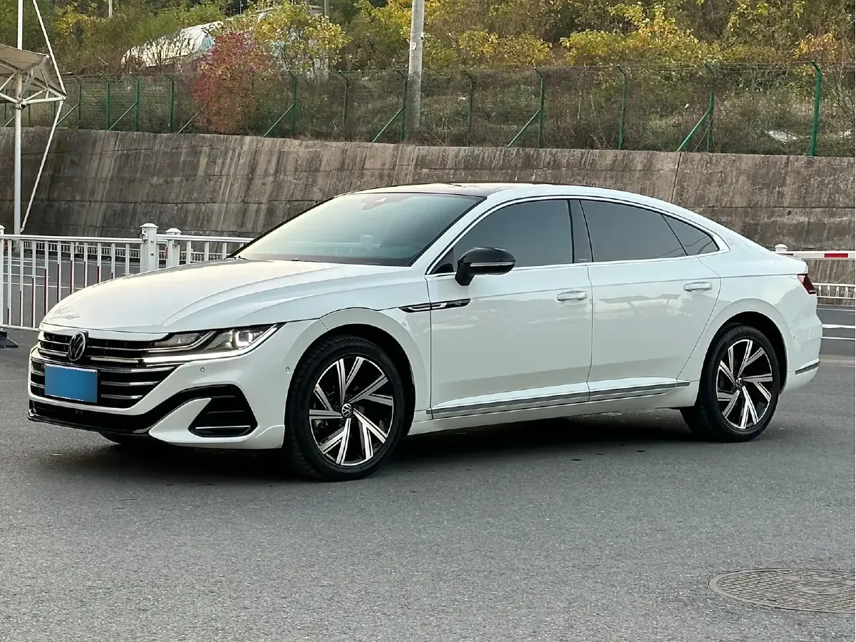 2021 Volkswagen CC 2.0T 220HP L4 7DCT