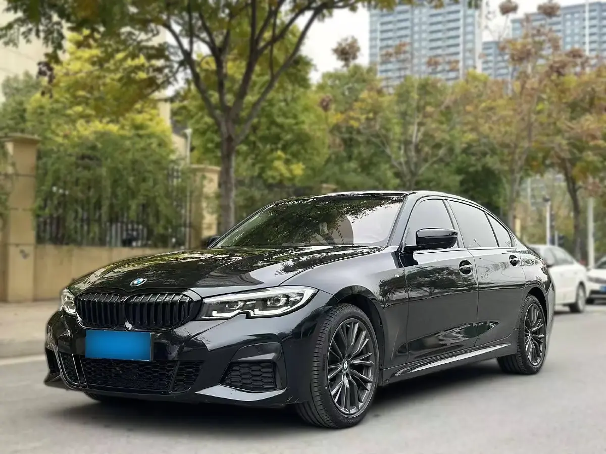 2022 BMW 3 Series 2.0T 184HP L4 8AT