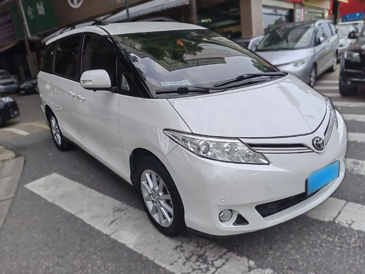 2004 Toyota Previa 2.4L 156HP L4 4AT