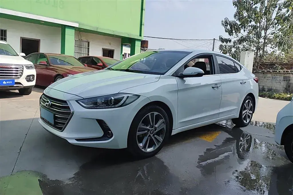 2016 Hyundai Elantra 1.6L 130HP L4 6AT