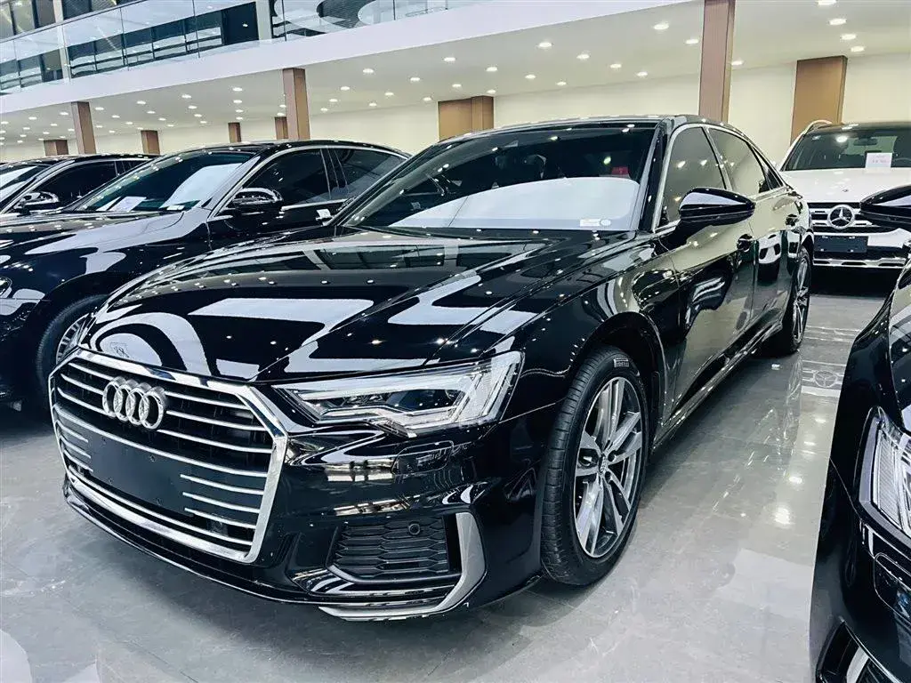 2021 Audi A6L 2.0T 190HP L4 7DCT