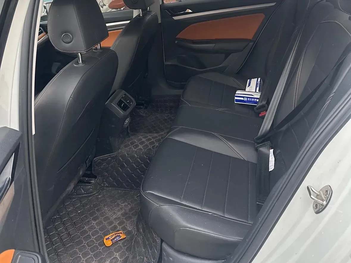 2025 Volkswagen Bora 1.2T 116HP L4 7DCT,autocango,china used car exporter,china ev exporter,chinese used car exporter,chinese used ev exporter