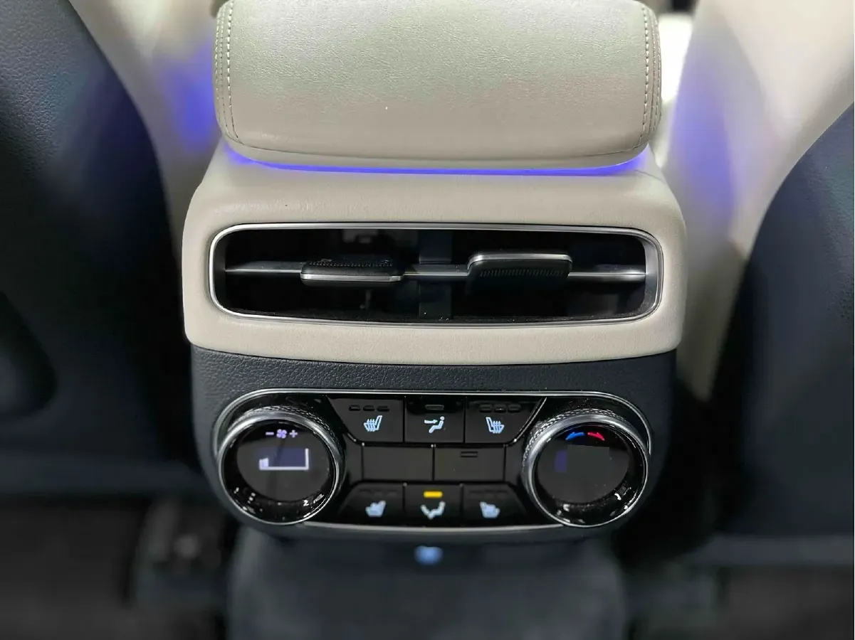 2023 Genesis GV70 BEV 76.4KWH,autocango,china used car exporter,china ev exporter,chinese used car exporter,chinese used ev exporter