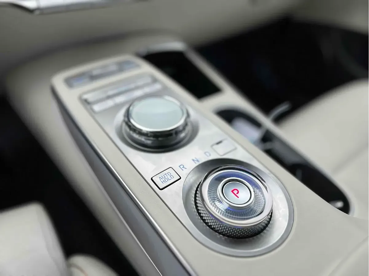 2023 Genesis GV70 BEV 76.4KWH,autocango,china used car exporter,china ev exporter,chinese used car exporter,chinese used ev exporter