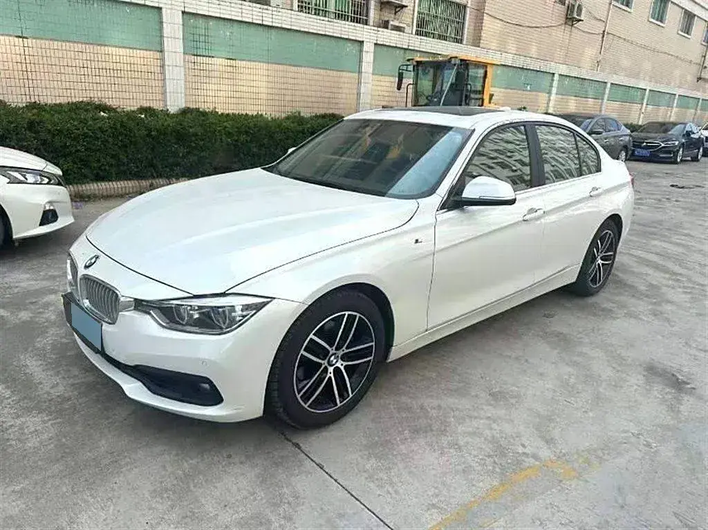 2016 BMW 3 Series 2.0T 184HP L4 8AT