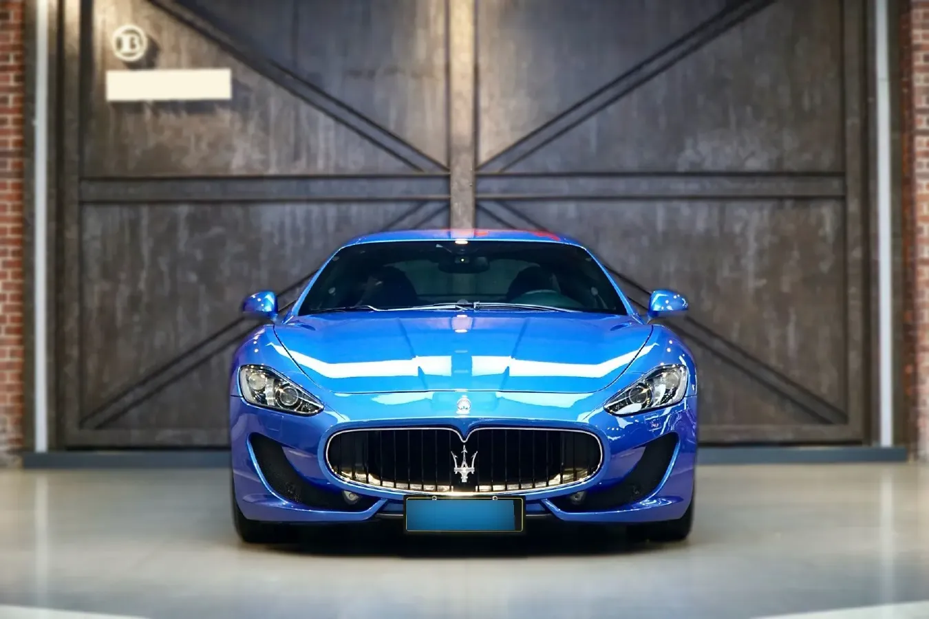 2013 Maserati GranTurismo 4.7L 460HP V8 6AT,autocango,china used car exporter,china ev exporter,chinese used car exporter,chinese used ev exporter