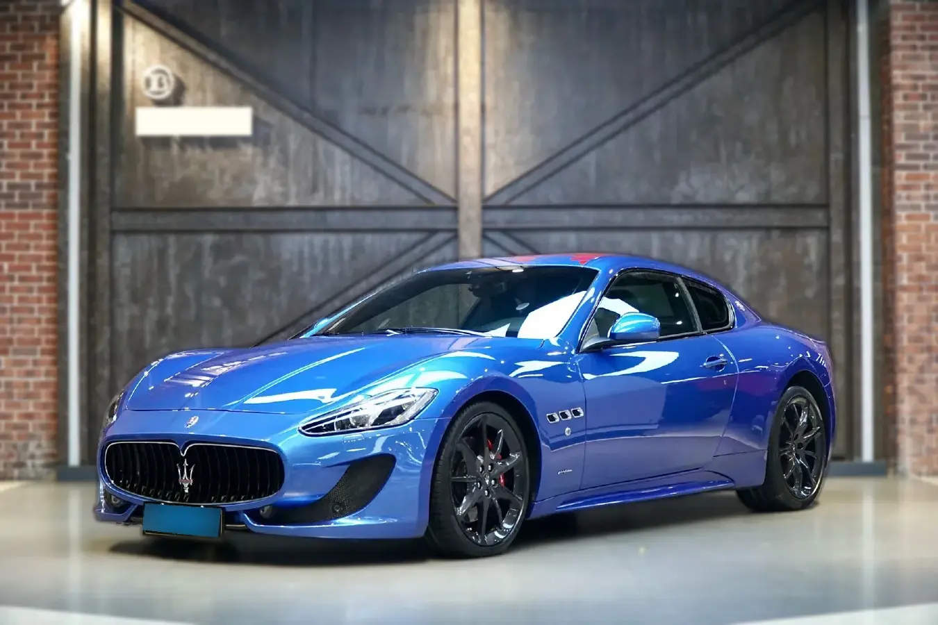 2013 Maserati GranTurismo 4.7L 460HP V8 6AT