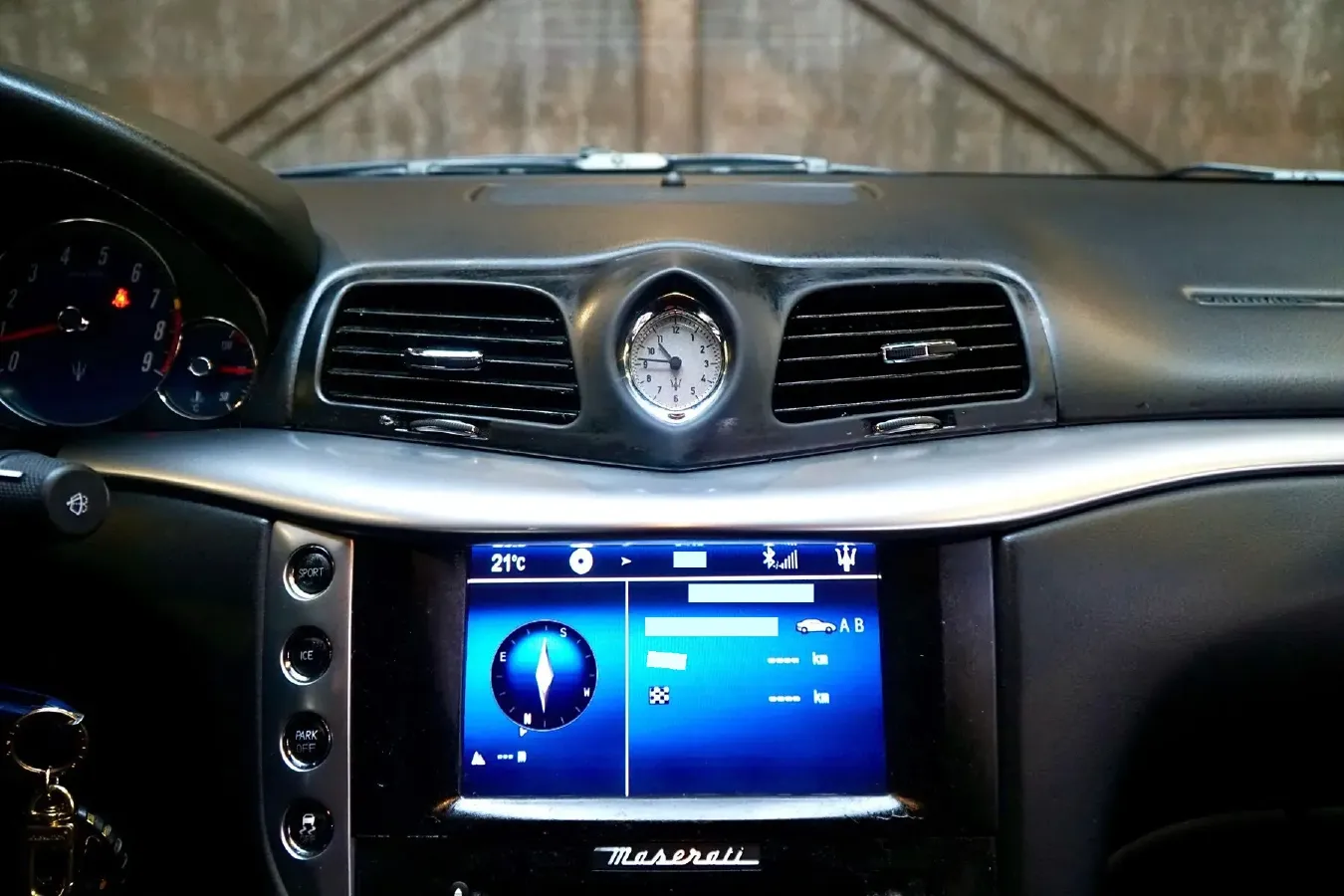 2013 Maserati GranTurismo 4.7L 460HP V8 6AT,autocango,china used car exporter,china ev exporter,chinese used car exporter,chinese used ev exporter