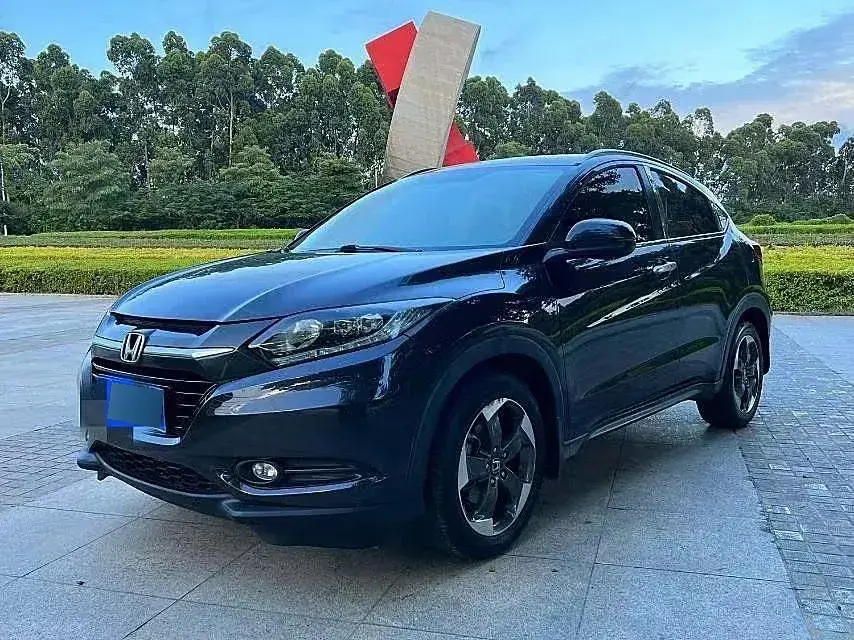 2015 Honda Vezel 1.8L 136HP L4 CVT