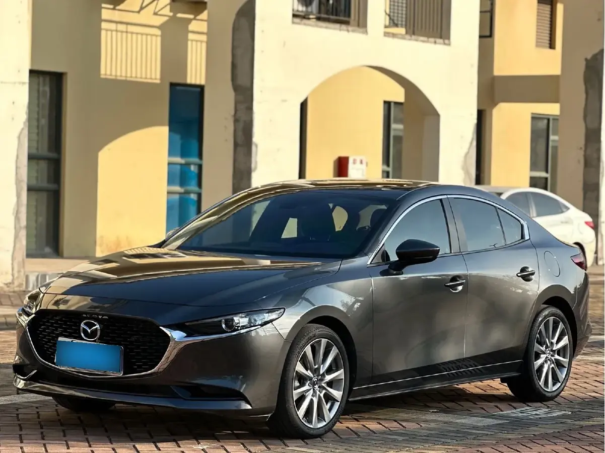 2021 Mazda 3 Axela 2.0L 158HP L4 6AT