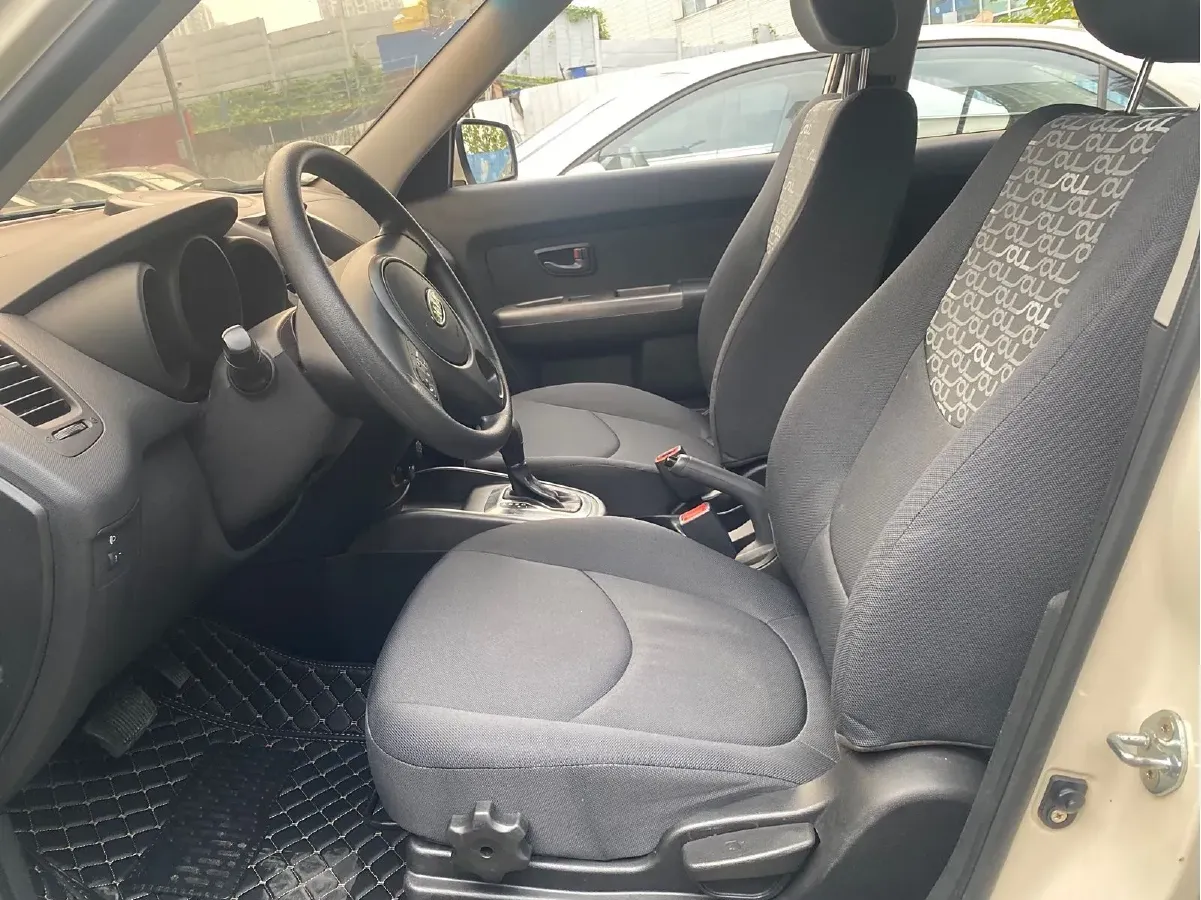 2013 Kia Soul 1.6L 123HP L4 4AT,autocango,china used car exporter,china ev exporter,chinese used car exporter,chinese used ev exporter