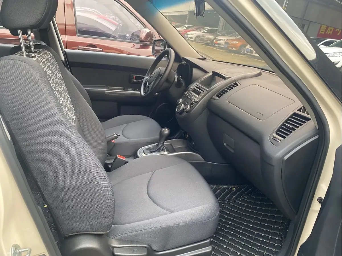 2013 Kia Soul 1.6L 123HP L4 4AT,autocango,china used car exporter,china ev exporter,chinese used car exporter,chinese used ev exporter