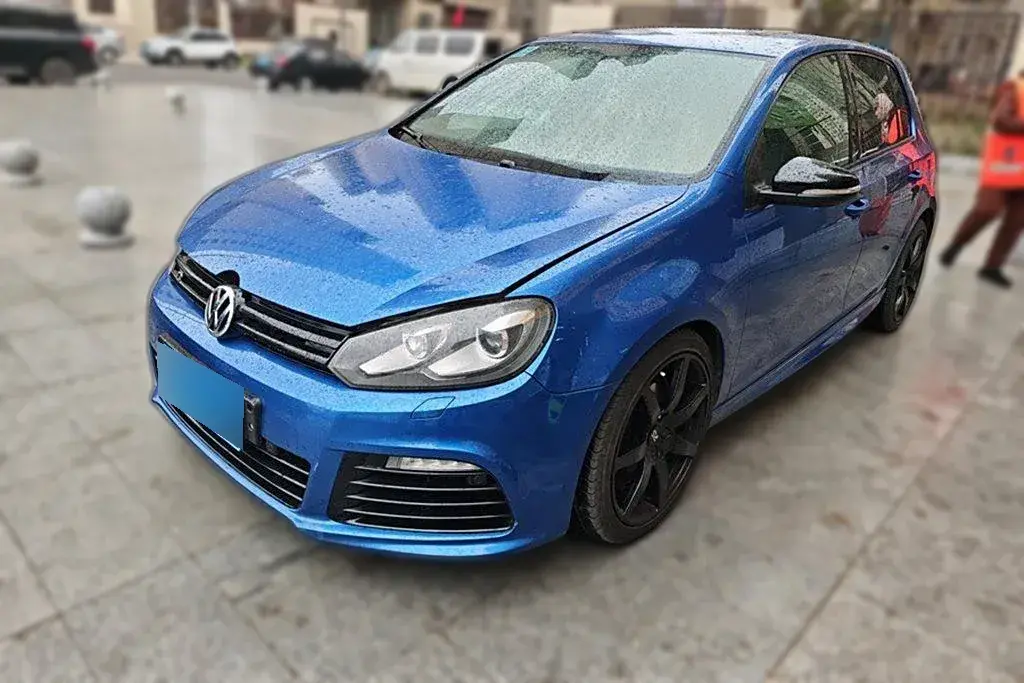 2011 Volkswagen Golf 2.0T 256HP L4 6DCT