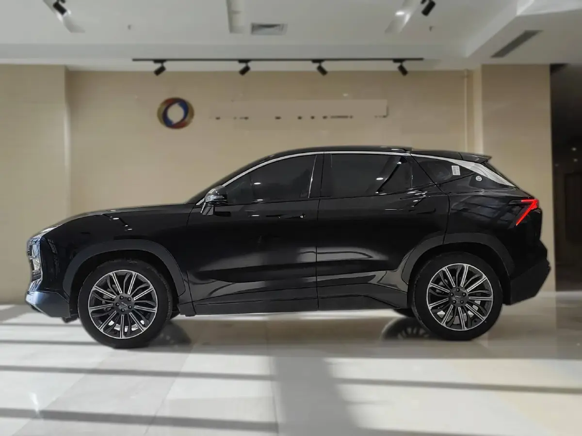 2022 Jetour DASHING 1.6T 197HP L4 7DCT