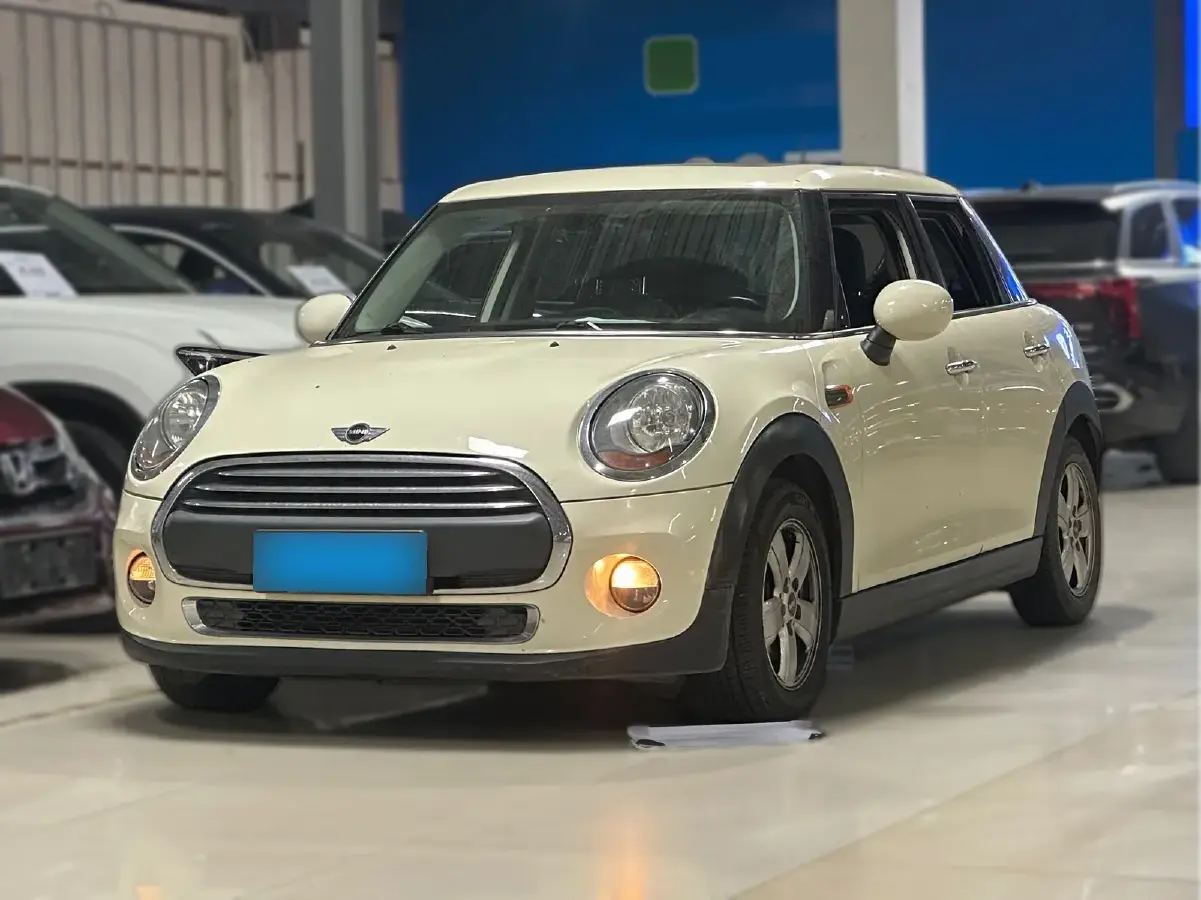 2015 MINI MINI 1.2T 102HP L3 6AT