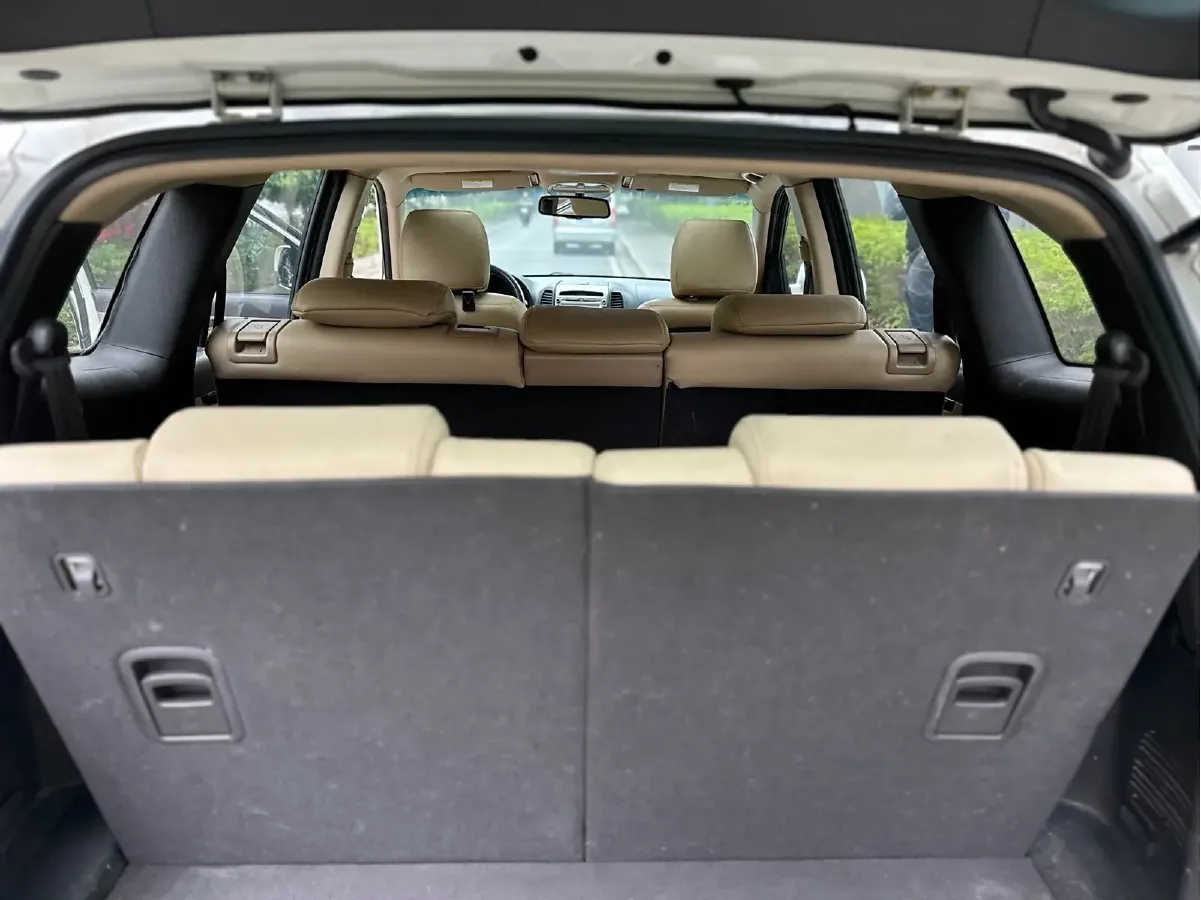 2012 Hyundai Santafe Classic 2.4L 174HP L4 6AT,autocango,china used car exporter,china ev exporter,chinese used car exporter,chinese used ev exporter