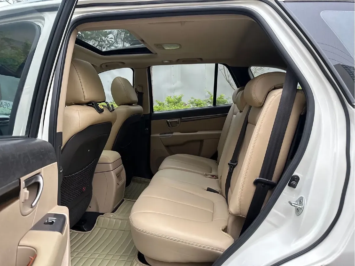 2012 Hyundai Santafe Classic 2.4L 174HP L4 6AT,autocango,china used car exporter,china ev exporter,chinese used car exporter,chinese used ev exporter