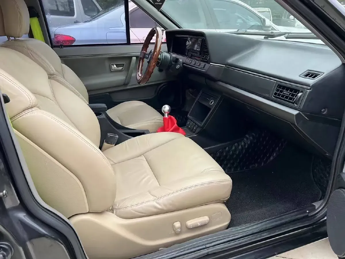 2008 Volkswagen Santana Vista 1.8L 101HP L4 5MT,autocango,china used car exporter,china ev exporter,chinese used car exporter,chinese used ev exporter