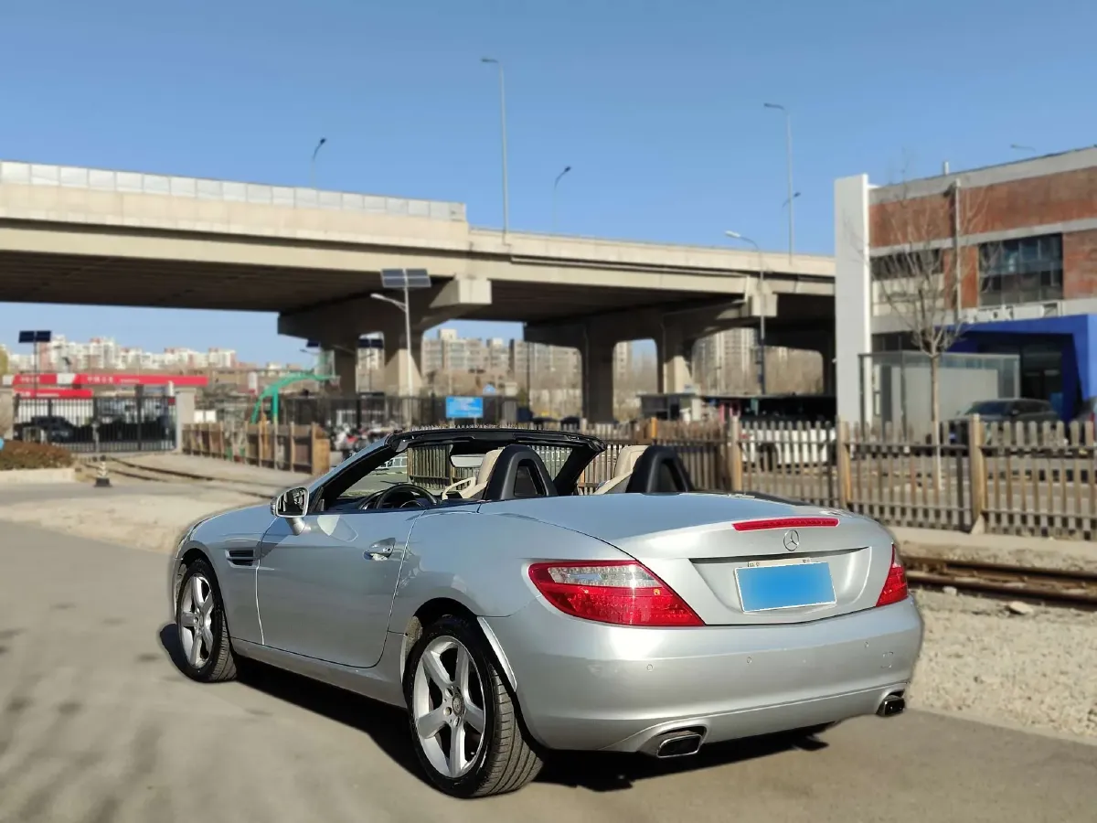 2011 Mercedes-Benz SLK Class 1.8T 184HP L4 7AT,autocango,china used car exporter,china ev exporter,chinese used car exporter,chinese used ev exporter