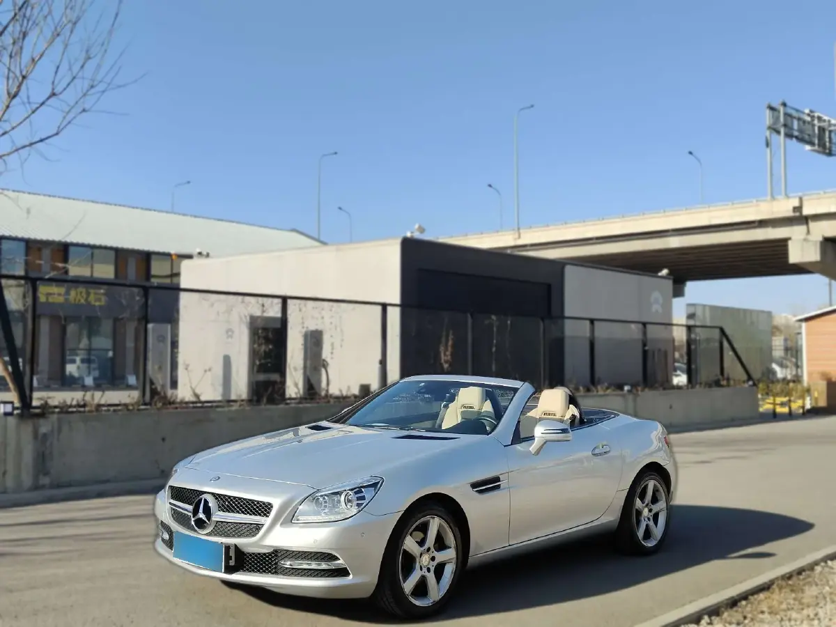 2011 Mercedes-Benz SLK Class 1.8T 184HP L4 7AT