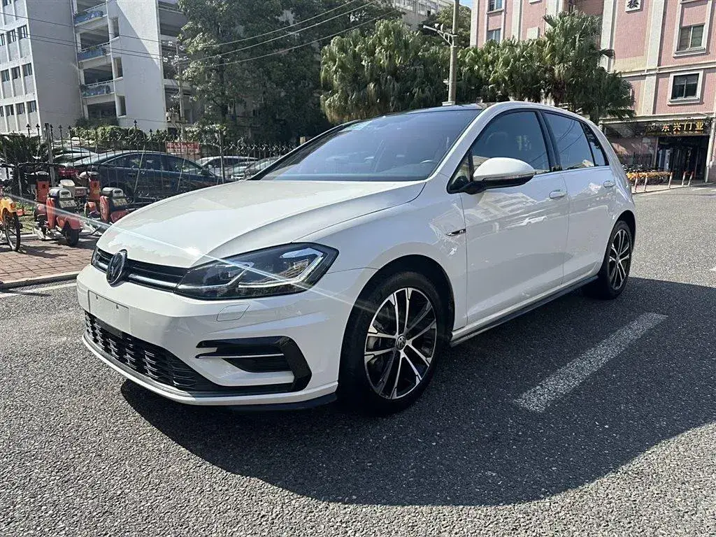 2018 Volkswagen Golf 1.4T 150HP L4 7DCT