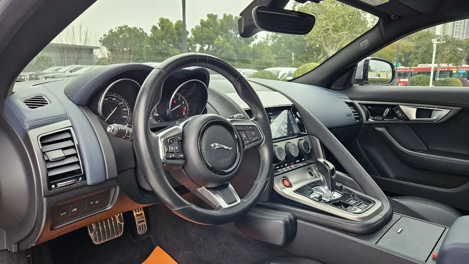 2016 Jaguar F-TYPE 3.0T 340HP V6 8AT,autocango,china used car exporter,china ev exporter,chinese used car exporter,chinese used ev exporter