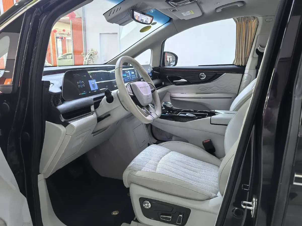 2024 DongFeng Forthing XingHai V9 1.5T 154HP L4 1DHT PHEV 34.944KWH,autocango,china used car exporter,china ev exporter,chinese used car exporter,chinese used ev exporter