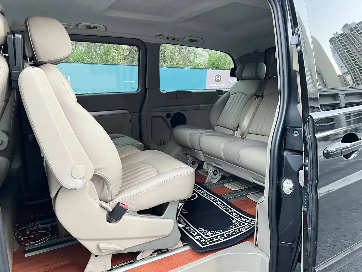 2010 Mercedes-Benz Viano 2.5L 190HP V6 5AT,autocango,china used car exporter,china ev exporter,chinese used car exporter,chinese used ev exporter