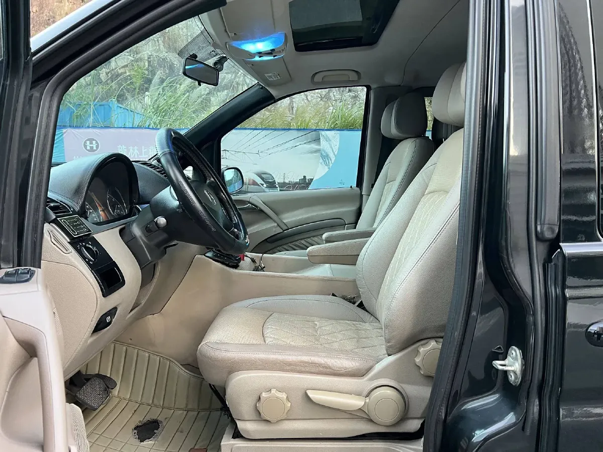 2010 Mercedes-Benz Viano 2.5L 190HP V6 5AT,autocango,china used car exporter,china ev exporter,chinese used car exporter,chinese used ev exporter