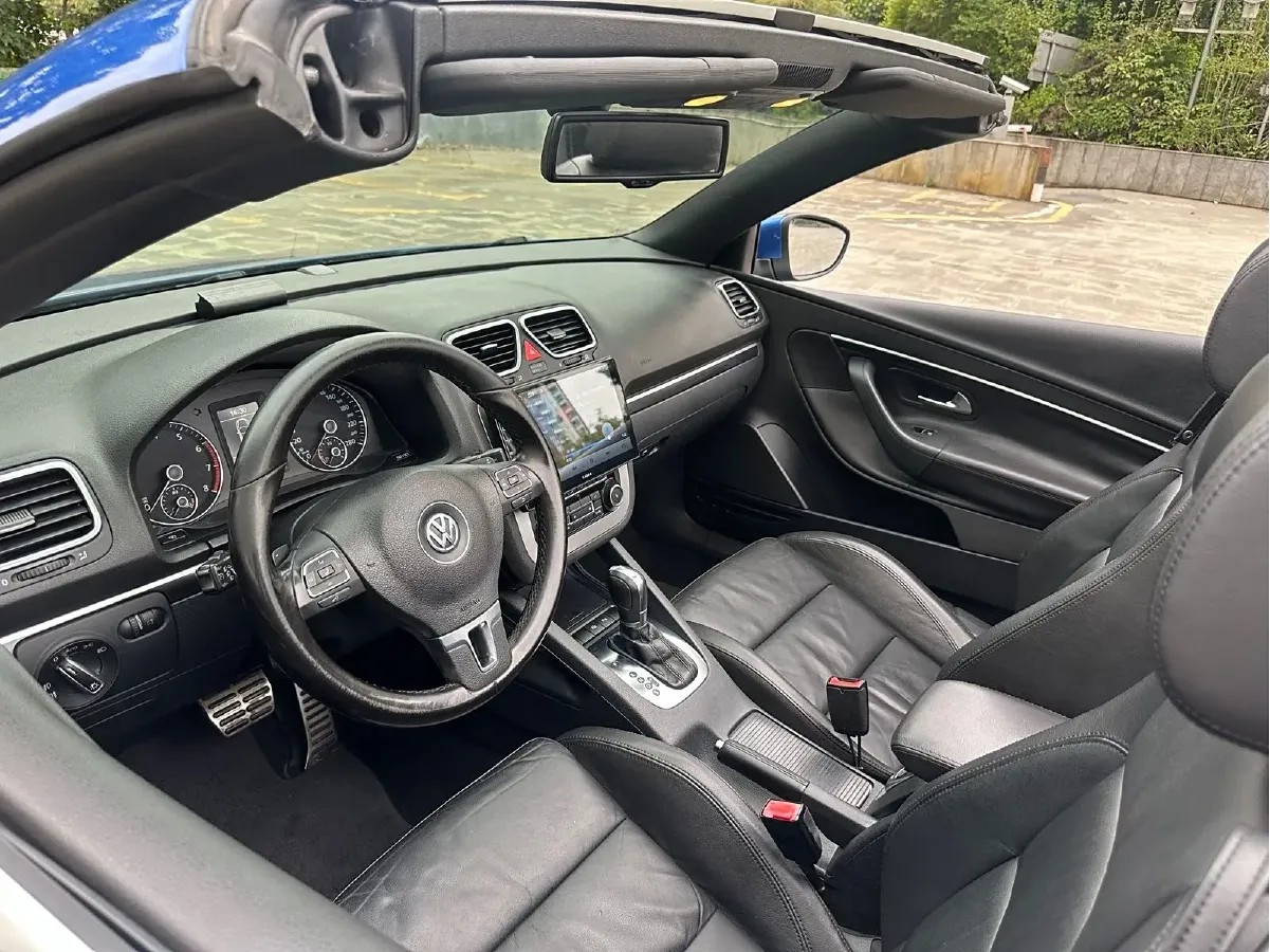 2011 Volkswagen Eos 2.0T 211HP L4 6DCT,autocango,china used car exporter,china ev exporter,chinese used car exporter,chinese used ev exporter