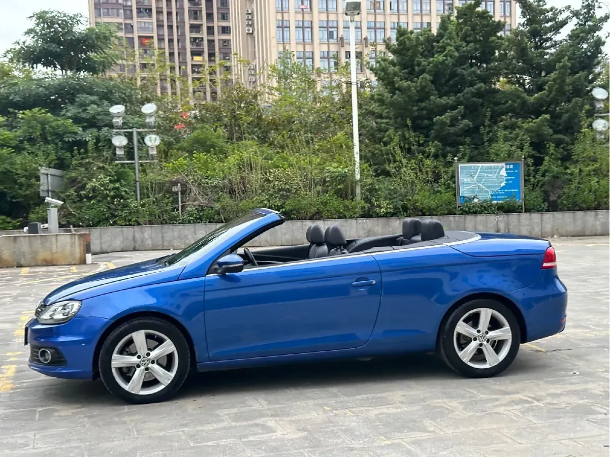 2011 Volkswagen Eos 2.0T 211HP L4 6DCT,autocango,china used car exporter,china ev exporter,chinese used car exporter,chinese used ev exporter