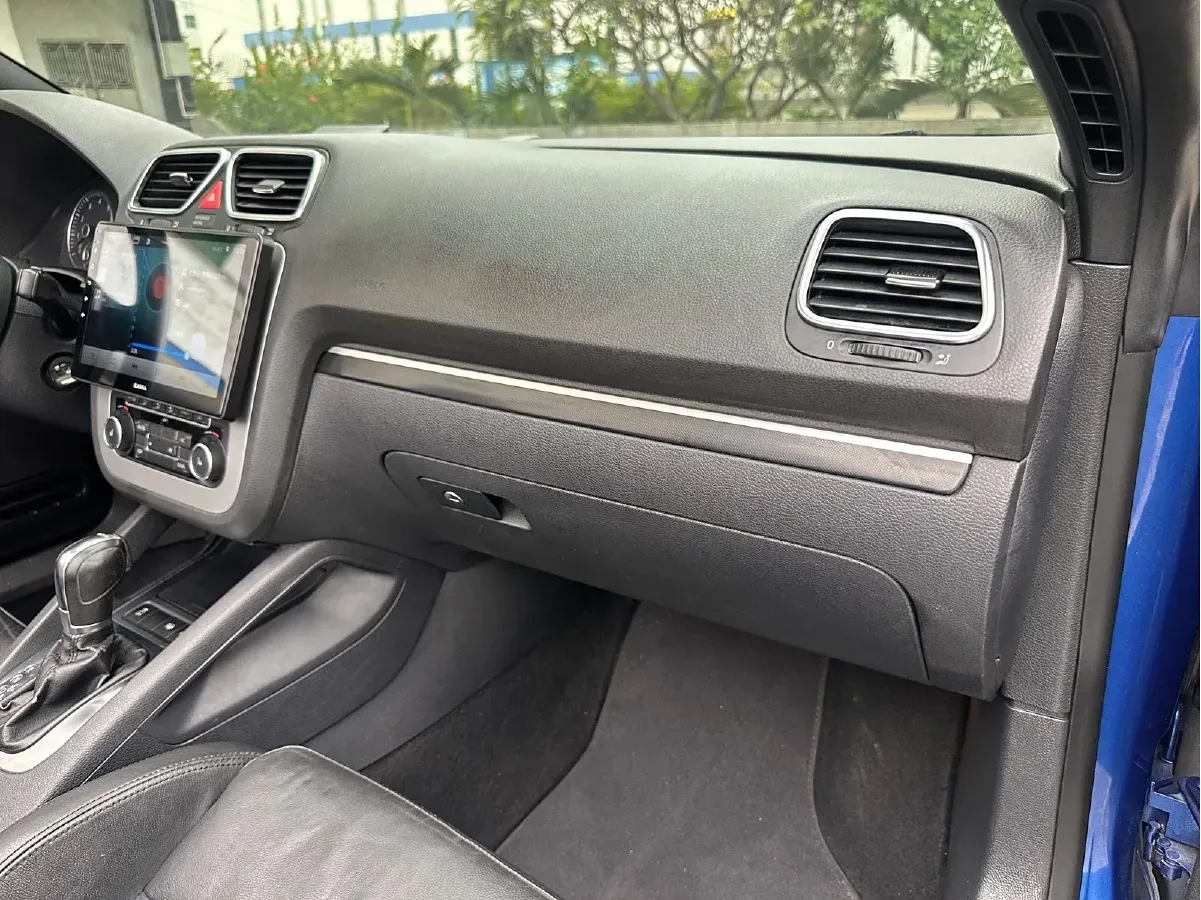 2011 Volkswagen Eos 2.0T 211HP L4 6DCT,autocango,china used car exporter,china ev exporter,chinese used car exporter,chinese used ev exporter