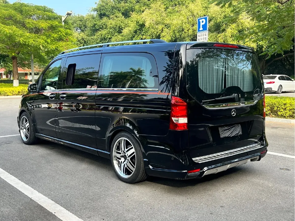 2017 Lorinser VS Series 2.0T 211HP L4 7AT,autocango,china used car exporter,china ev exporter,chinese used car exporter,chinese used ev exporter