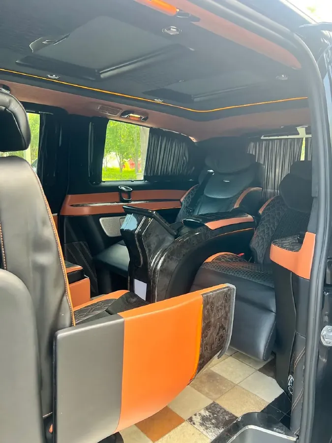 2017 Lorinser VS Series 2.0T 211HP L4 7AT,autocango,china used car exporter,china ev exporter,chinese used car exporter,chinese used ev exporter