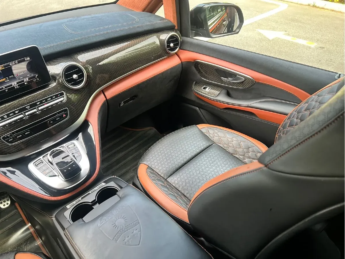 2017 Lorinser VS Series 2.0T 211HP L4 7AT,autocango,china used car exporter,china ev exporter,chinese used car exporter,chinese used ev exporter