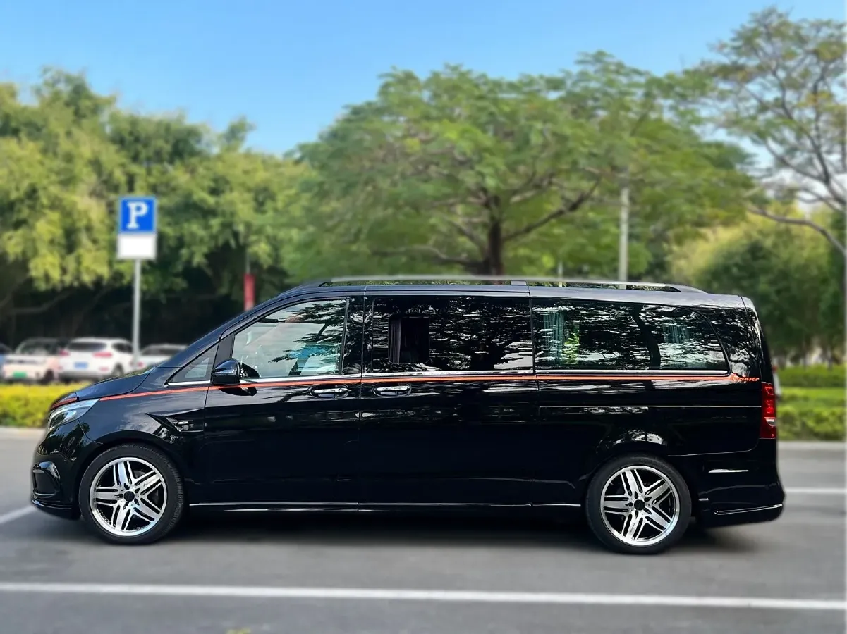 2017 Lorinser VS Series 2.0T 211HP L4 7AT,autocango,china used car exporter,china ev exporter,chinese used car exporter,chinese used ev exporter