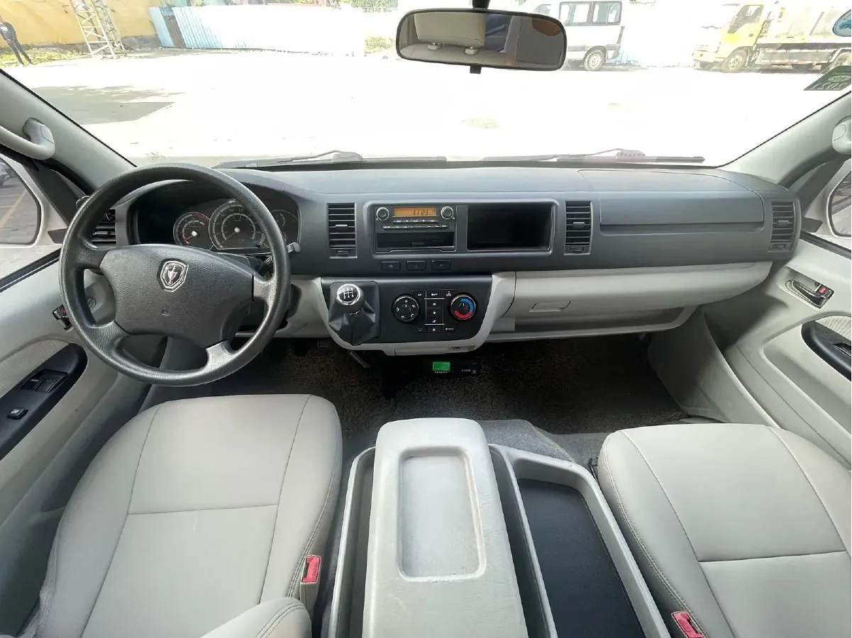 2016 JinBei Big Sea Lion 2.4L 139HP L4 5MT,autocango,china used car exporter,china ev exporter,chinese used car exporter,chinese used ev exporter