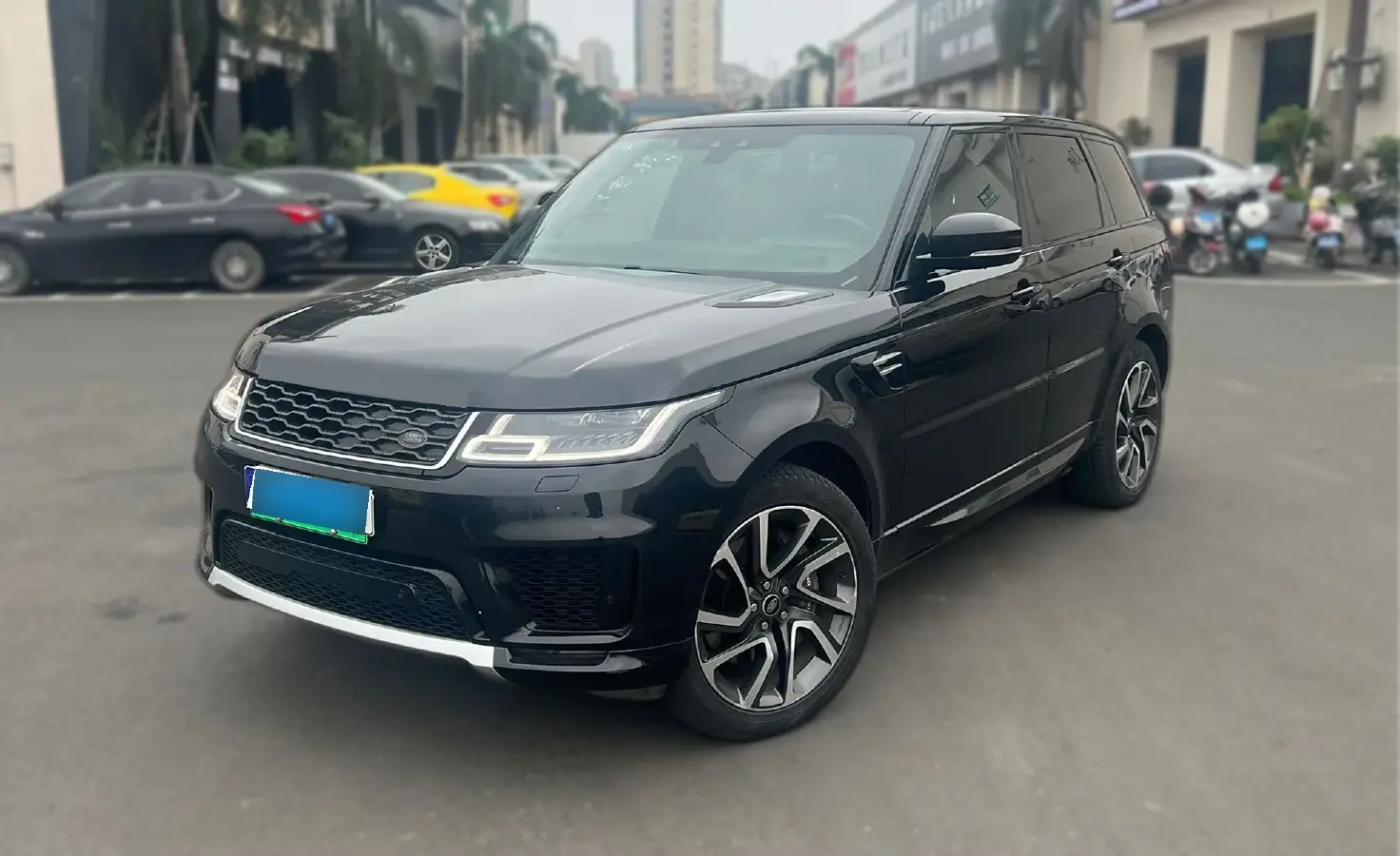 2018 Land Rover Range Rover Sport 2.0T 300HP L4 8AT PHEV 13.1KWH