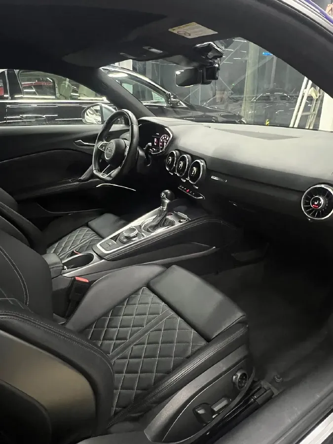 2017 Audi TTS 2.0T 286HP L4 6DCT,autocango,china used car exporter,china ev exporter,chinese used car exporter,chinese used ev exporter