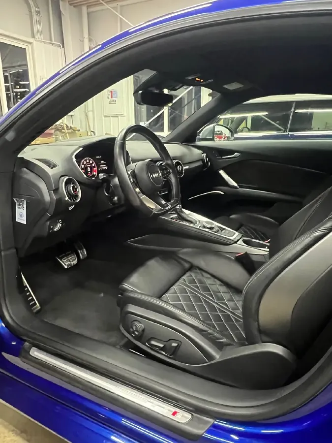 2017 Audi TTS 2.0T 286HP L4 6DCT,autocango,china used car exporter,china ev exporter,chinese used car exporter,chinese used ev exporter